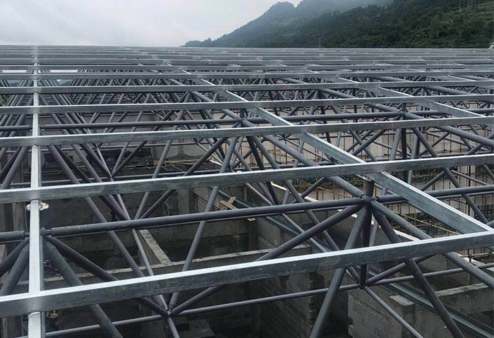 兴城仁怀冠英学校艺体楼网架